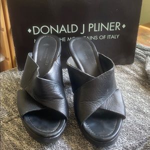 Vintage Donald Pliner clog sandals sz. 8.5